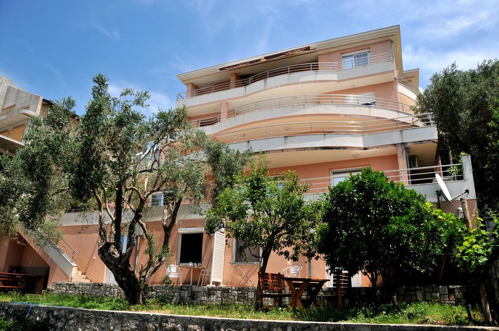 Nikic Apartments Ulcinj Buitenkant foto